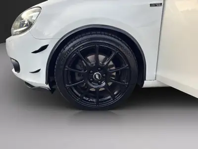 VW Golf 1.4 TSI Highline DSG — Berline polyvalente, moteur efficace et bien équipée — Miniature 9