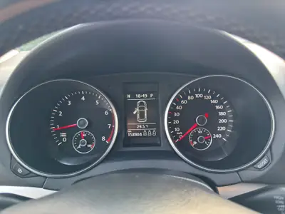 VW Golf 1.4 TSI Highline DSG — Berline polyvalente, moteur efficace et bien équipée — Miniature 14