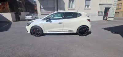 Renault Clio 1.6 T 200 RS Monaco GP — Sportive compacte, 200 ch et faible kilométrage — arrière