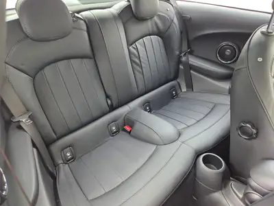 MINI Cooper S Trafalgar 2019 — Sportive compacte verte, 37 500 km seulement — detail