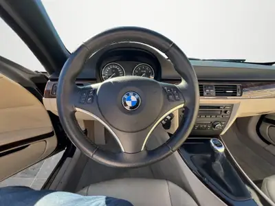 BMW 325i Cabriolet — Roadster élégant 2009, première main, 103'000 km — Miniature 9