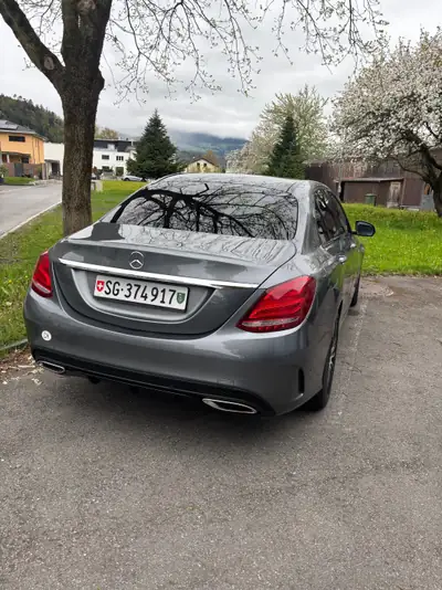 Mercedes-Benz Classe C 200 Avantgarde — Berline premium automatique, entretien suivi — exterior view