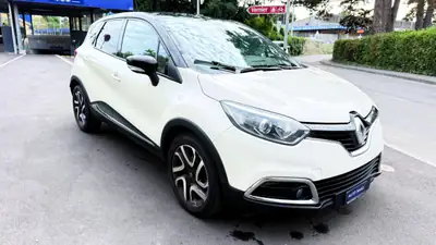 Renault Captur 1.5 dCi Dynamique — SUV compact diesel économe, très bon état — côté