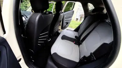 Renault Captur 1.5 dCi Dynamique — SUV compact diesel économe, très bon état — Miniature 11