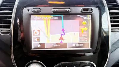 Renault Captur 1.5 dCi Dynamique — SUV compact diesel économe, très bon état — Miniature 16