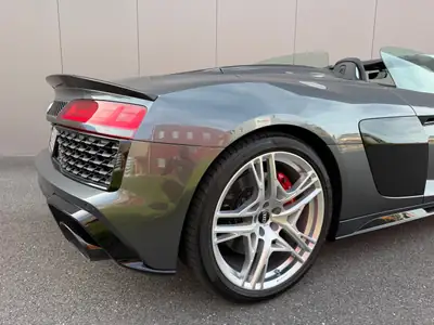 Audi R8 5.2 FSI V10 performance Cabriolet — Supercar décapotable, 620 ch, 13'700 km — Miniature 10