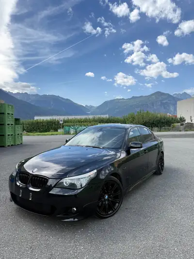 BMW 530 xD Premium Business — Berline prestige diesel, 235 ch et transmission automatique — vue extérieure