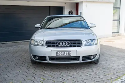 Audi A4 Cabriolet 2.4 V6 170 ch — Roadster élégant, moteur atmosphérique, entretien impeccable — Detail