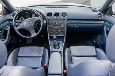 Audi A4 Cabriolet 2.4 V6 170 ch — Roadster élégant, moteur atmosphérique, entretien impeccable — Miniatur 14