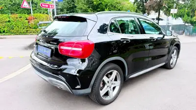 Mercedes-Benz GLA 220 d AMG Line 4Matic — SUV compact diesel, première main, 104'000 km — Detail
