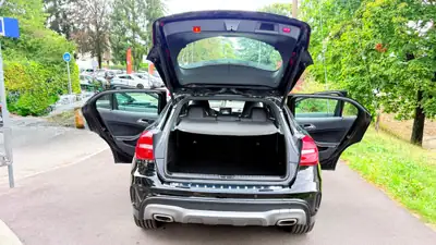 Mercedes-Benz GLA 220 d AMG Line 4Matic — SUV compact diesel, première main, 104'000 km — Miniatur 14