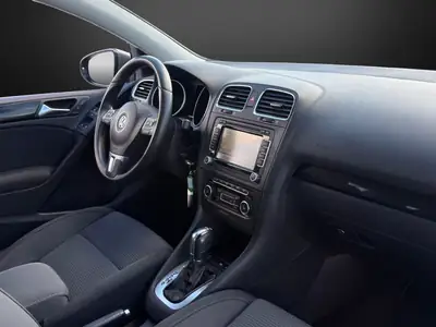 VW Golf 1.4 TSI Team DSG — Compacte dynamique, entretien certifié et sans sinistre — Miniature 10