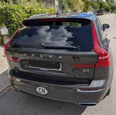 Volvo XC60 2.0 B4 MH Inscription AWD — SUV hybride diesel, 121'000 km, traction intégrale — side view