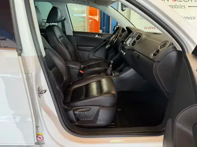 VW Tiguan 1.4 TSI R-Line — SUV compact fiable, sans sinistre, 165'000 km — Miniature 14