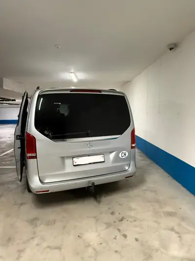 Mercedes-Benz V 250 d Trend — Monospace 7 places, diesel efficace et spacieux — intérieur