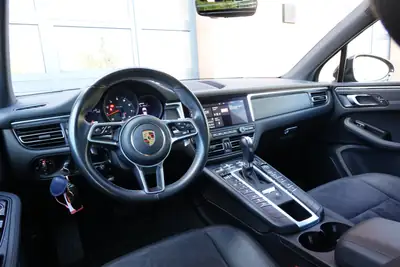 Porsche Macan PDK 2020 — SUV sportif avec sièges chauffants et phares LED, 60'490 km — Miniatur 13