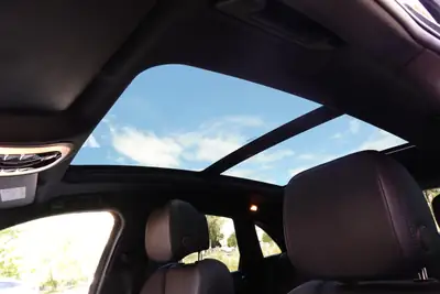 Porsche Macan PDK 2020 — SUV sportif avec sièges chauffants et phares LED, 60'490 km — Miniatur 24