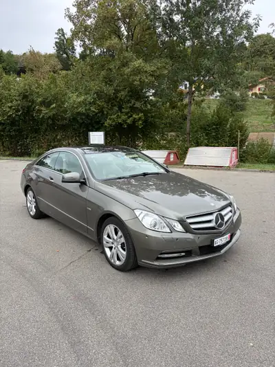 Mercedes-Benz E 300 Coupé — V6 sportif, 252 ch, état impeccable — Außenansicht