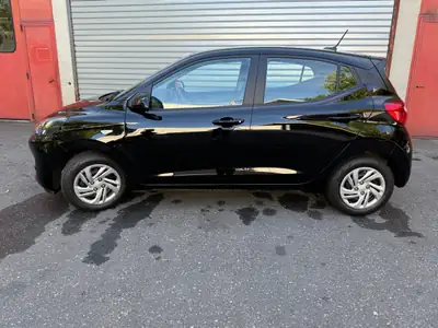 Hyundai i10 1.0 Origo 2024 — Citadine fiable, essence économique et récente — vista posteriore