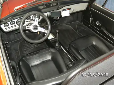 FIAT 850 Spider 1972 — Cabriolet vintage emblématique, moteur essence fiable — Miniature 7