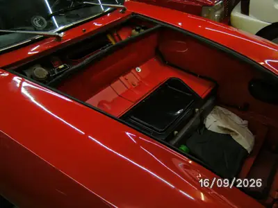 FIAT 850 Spider 1972 — Cabriolet vintage emblématique, moteur essence fiable — Miniature 13