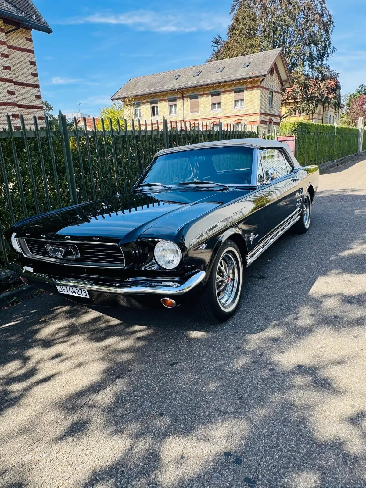 Ford Mustang 1966 occasion Weiningen — 2