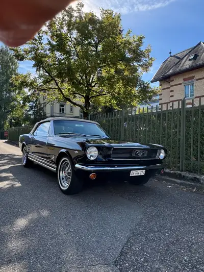 Ford Mustang Cabrio V8 1966 — Légende américaine décapotable, moteur 4.7L — Miniatur 9