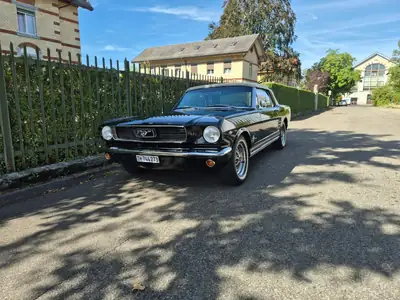 Ford Mustang Cabrio V8 1966 — Légende américaine décapotable, moteur 4.7L — Miniatur 13