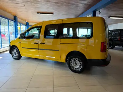 VW Caddy Max 2.0 TDI 4x4 — Utilitaire robuste, 4 roues motrices, 63 000 km — Miniature 9