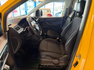 VW Caddy Max 2.0 TDI 4x4 — Utilitaire robuste, 4 roues motrices, 63 000 km — Miniature 18