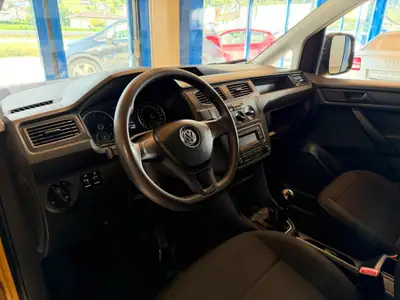 VW Caddy Max 2.0 TDI 4x4 — Utilitaire robuste, 4 roues motrices, 63 000 km — Miniature 17