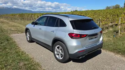 Mercedes-Benz GLA 250 4matic — SUV compact performant, 82'760 km, traction intégrale — tableau de bord