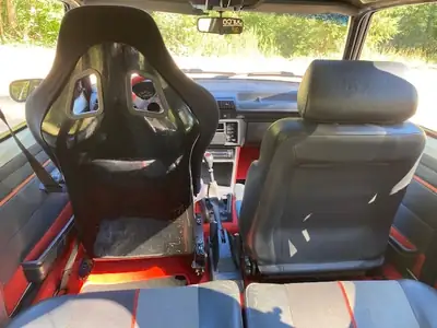 Peugeot 205 1.6 GTi — Légende des années 80, moteur performant et histoire authentique — Thumbnail 9