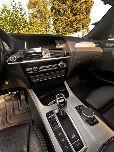 BMW X4 3.0d xDrive — SUV coupé diesel performant, 153 000 km, sans sinistre — Armaturenbrett