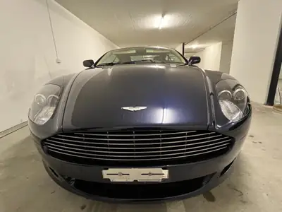 Aston Martin DB9 — Coupé sportif britannique d'exception, 28'500 km — exterior view