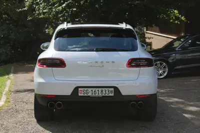 Porsche Macan 3.0 V6 S — SUV sportif 340 ch, sans accident, 106'000 km — côté