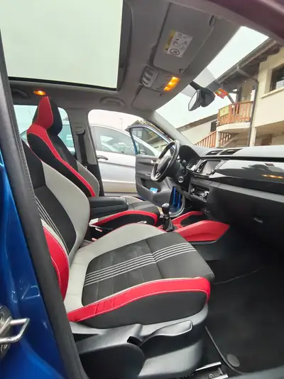 Skoda Fabia 1.2 TSI Monte Carlo — Citadine dynamique, toit panoramique, parfait état — détail
