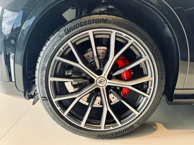 Maserati Grecale 3.0 Trofeo — SUV sportif haute performance, modèle 2027 neuf — Miniatur 10