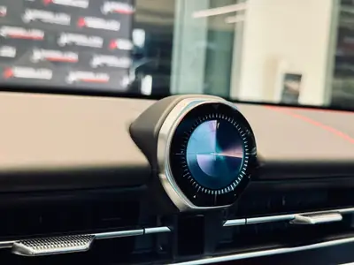 Maserati Grecale 3.0 Trofeo — SUV sportif haute performance, modèle 2027 neuf — Miniatur 17