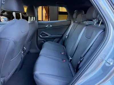 BYD Atto 2 DM-i Active — SUV hybride rechargeable, 100 km, équipements premium — Miniature 11