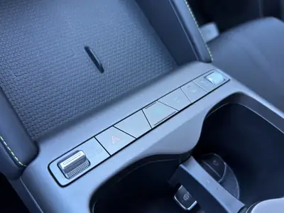 BYD Atto 2 DM-i Active — SUV hybride rechargeable, 100 km, équipements premium — Miniature 17