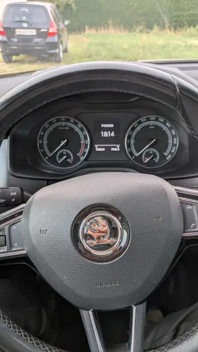 Skoda Kodiaq 2.0 TDI 4×4 — SUV 7 places spacieux, diesel performant et équipé — dettaglio