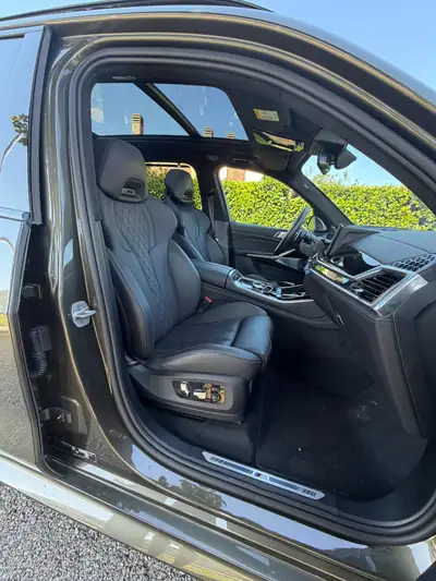 BMW X5 50e xDrive — Hybride rechargeable haute performance, ultra faible kilométrage — détail