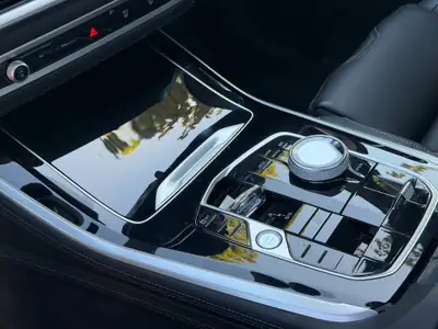 BMW X5 50e xDrive — Hybride rechargeable haute performance, ultra faible kilométrage — Miniature 10