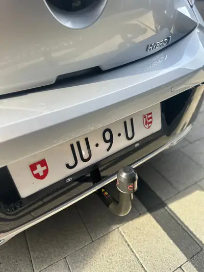 Toyota Corolla 2.0 HSD Style 2019 — Berline hybride économique, 75'000 km — cruscotto