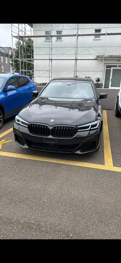 BMW 545e xPure M Sport — Berline hybride rechargeable haute performance, 66000 km — vue extérieure