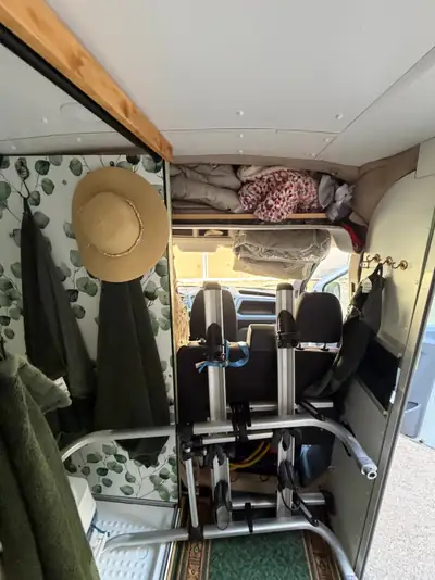 Ford Transit 2.0 TDCi 130 — Camping-car aménagé, motorisation fiable — Miniature 12