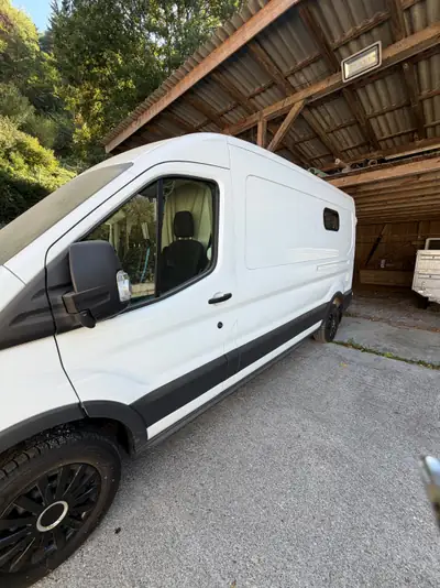 Ford Transit 2.0 TDCi 130 — Camping-car aménagé, motorisation fiable — Miniature 15