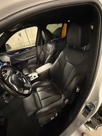 BMW iX3 E-Motor M-Paket — SUV électrique performant, 129 300 km, traction arrière — Miniatura 8
