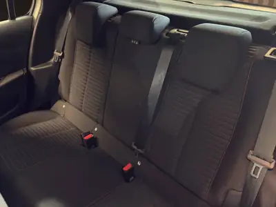 Peugeot 208 Elektrik Active Pack — Citadine électrique dynamique, 71 000 km — Miniatur 9
